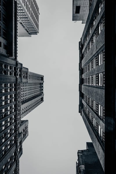 How Do You Choose the Right Business Structure (LLC, Corporation, etc.)?